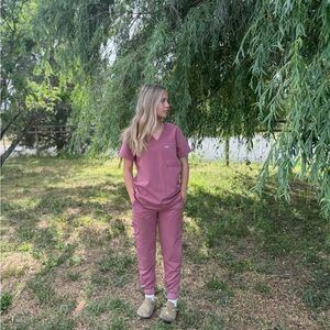 Figs small scrub set